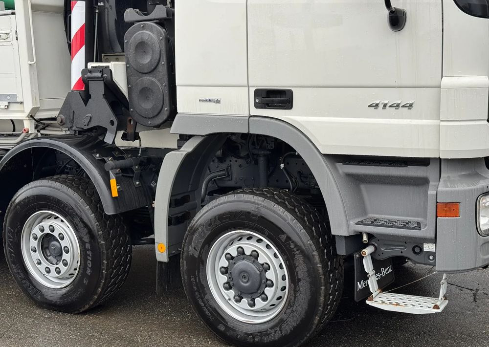 Mercedes-Benz * Mercedes 8x6 Actros 4144 * HDS Palfinger 150002 + FLY JIB PJ 170 * Dźwig * 40 TON * Wyciągarka * 35 Metrów * Kosz * - Камион с кран: снимка 5 Mercedes-Benz * Mercedes 8x6 Actros 4144 * HDS Palfinger 150002 + FLY JIB PJ 170 * Dźwig * 40 TON * Wyciągarka * 35 Metrów * Kosz * - Камион с кран: снимка 5