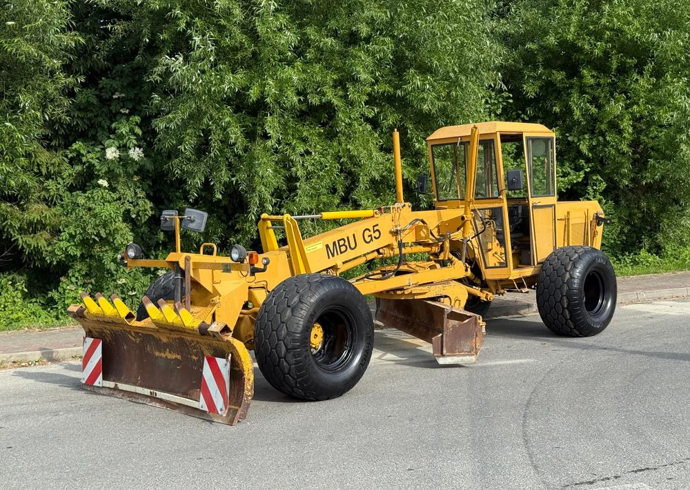 O&K * Równiarka * MBU G50 * Sprowadzona * 2 Osie * 4x4 * Maszyna Drogowa - Валяк: снимка 1 O&K * Równiarka * MBU G50 * Sprowadzona * 2 Osie * 4x4 * Maszyna Drogowa - Валяк: снимка 1