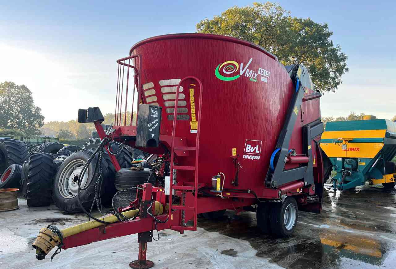 BVL V-Mix 12 LS Voermengwagen Voermachines - Миксер-вагон: снимка 2 BVL V-Mix 12 LS Voermengwagen Voermachines - Миксер-вагон: снимка 2