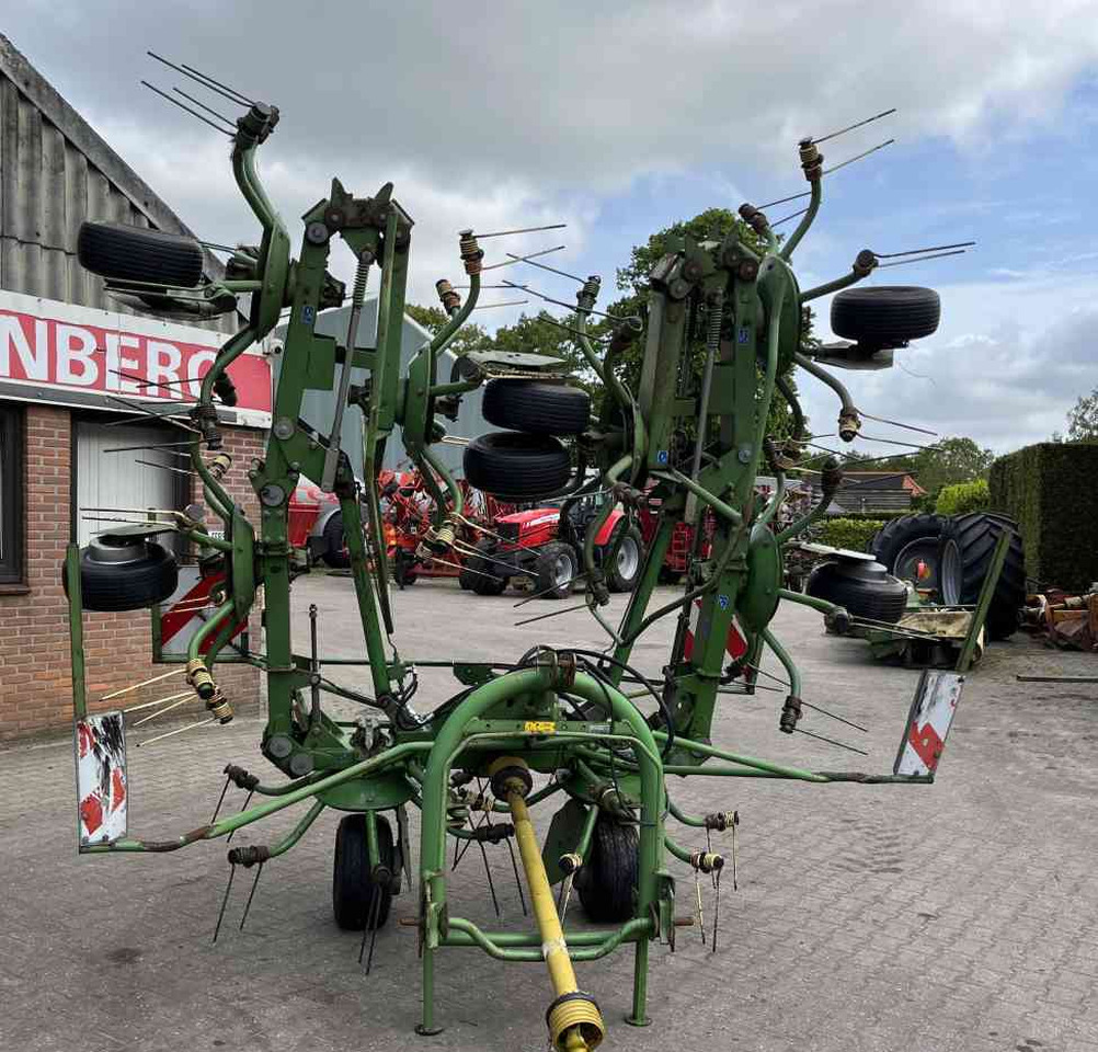 Krone KW 8.80/8 Schudder Tedder Kreiselheuer weidebouwmachines - Гребло/ Сенообръщачка: снимка 2 Krone KW 8.80/8 Schudder Tedder Kreiselheuer weidebouwmachines - Гребло/ Сенообръщачка: снимка 2