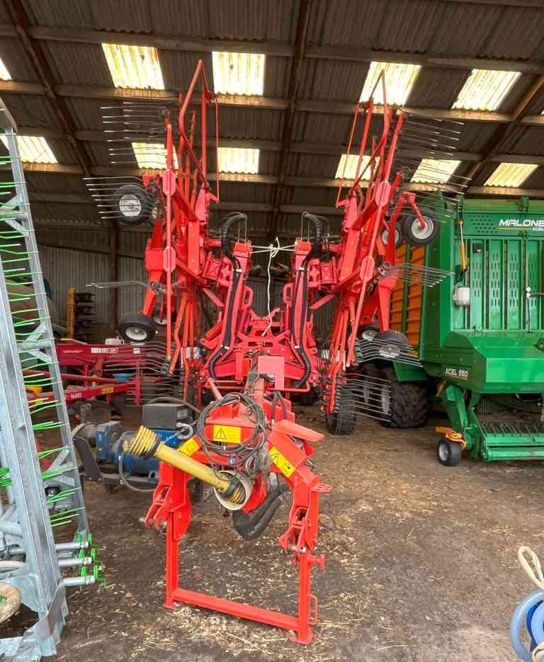 Kuhn GA 8521 zwadhark zwiller rugger rake weidebouwmachines - Гребло/ Сенообръщачка: снимка 3 Kuhn GA 8521 zwadhark zwiller rugger rake weidebouwmachines - Гребло/ Сенообръщачка: снимка 3
