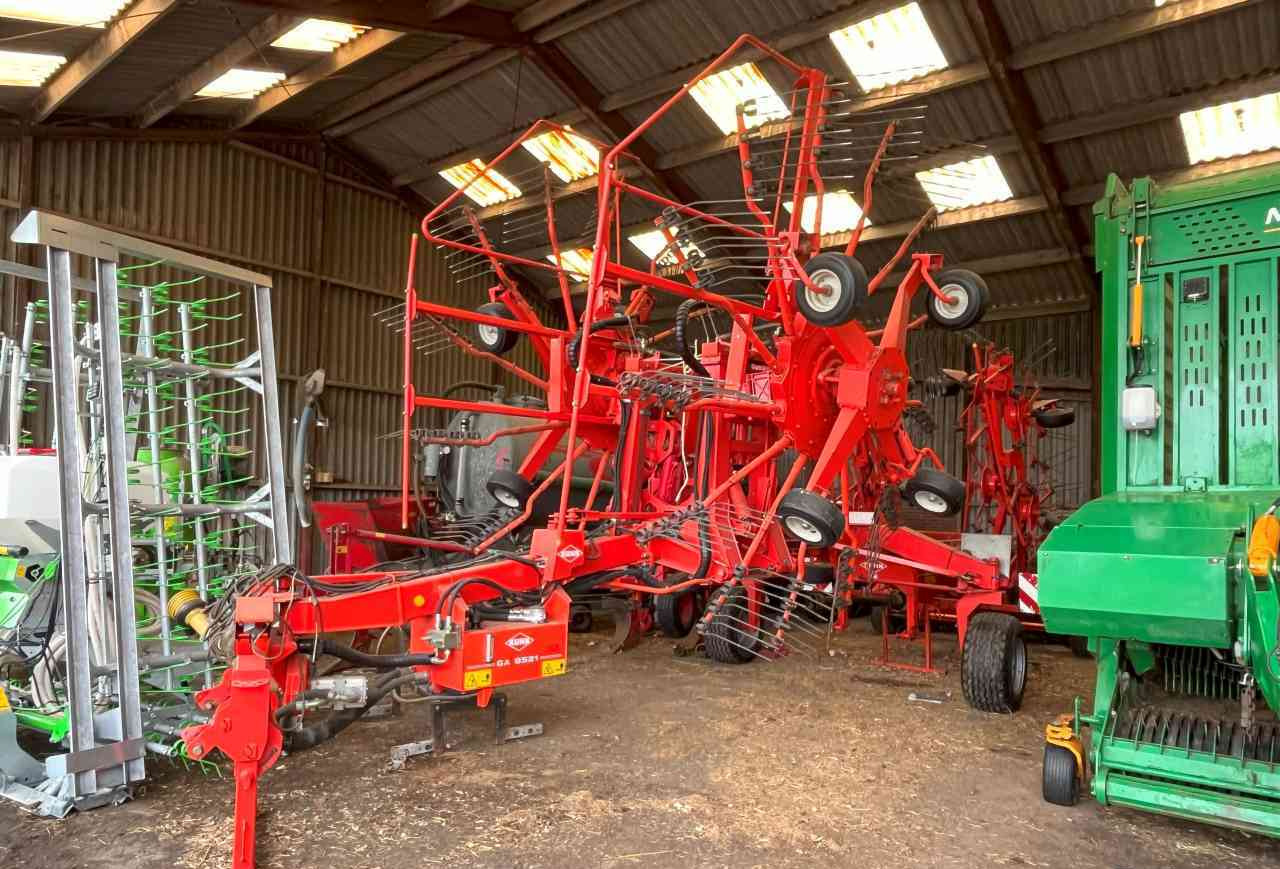 Kuhn GA 8521 zwadhark zwiller rugger rake weidebouwmachines - Гребло/ Сенообръщачка: снимка 1 Kuhn GA 8521 zwadhark zwiller rugger rake weidebouwmachines - Гребло/ Сенообръщачка: снимка 1