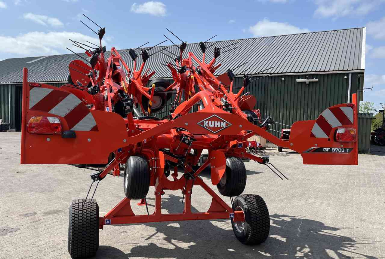 Kuhn GF8703T Schudder Tedder Kreiselheuer weidebouwmachines - Гребло/ Сенообръщачка: снимка 4 Kuhn GF8703T Schudder Tedder Kreiselheuer weidebouwmachines - Гребло/ Сенообръщачка: снимка 4