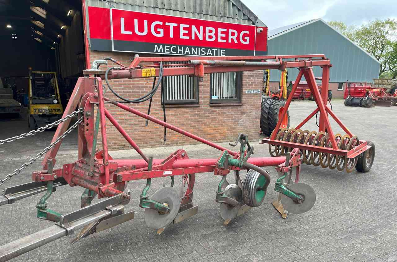 Kverneland 4 schaar ploeg + Evers vorenpakker grondbewerking - Плуг: снимка 2 Kverneland 4 schaar ploeg + Evers vorenpakker grondbewerking - Плуг: снимка 2