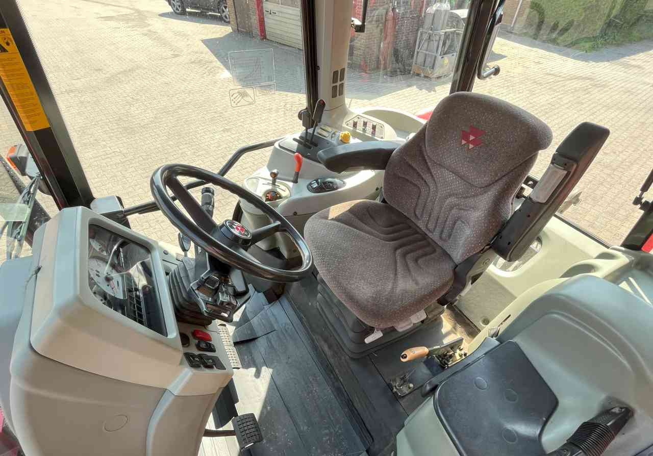 Massey Ferguson 5455 Tier-2 Dyna-4 Tractoren - Трактор: снимка 5 Massey Ferguson 5455 Tier-2 Dyna-4 Tractoren - Трактор: снимка 5