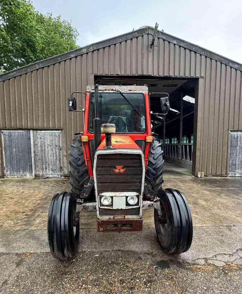 Massey Ferguson 575 - Трактор: снимка 3 Massey Ferguson 575 - Трактор: снимка 3