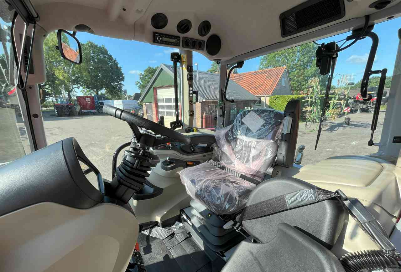 Massey Ferguson 5M.145 Dyna-4 Tractoren - Трактор: снимка 5 Massey Ferguson 5M.145 Dyna-4 Tractoren - Трактор: снимка 5