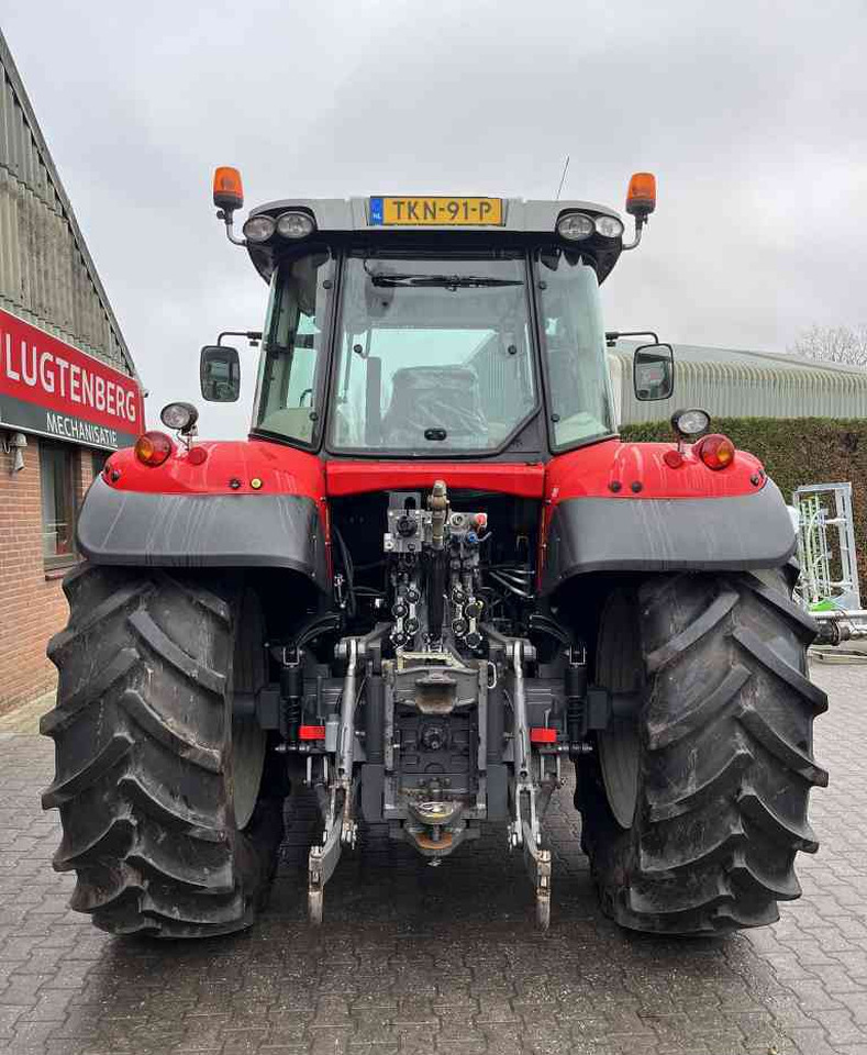 Massey Ferguson 7715 Dyna-6 Efficient Tractoren - Трактор: снимка 5 Massey Ferguson 7715 Dyna-6 Efficient Tractoren - Трактор: снимка 5