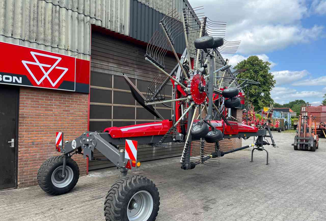 Massey Ferguson RK 842SD-TRC Zwadhark, zijafleg, Zwiller, Rugger, Rake, weidebouwmachines - Гребло/ Сенообръщачка: снимка 3 Massey Ferguson RK 842SD-TRC Zwadhark, zijafleg, Zwiller, Rugger, Rake, weidebouwmachines - Гребло/ Сенообръщачка: снимка 3