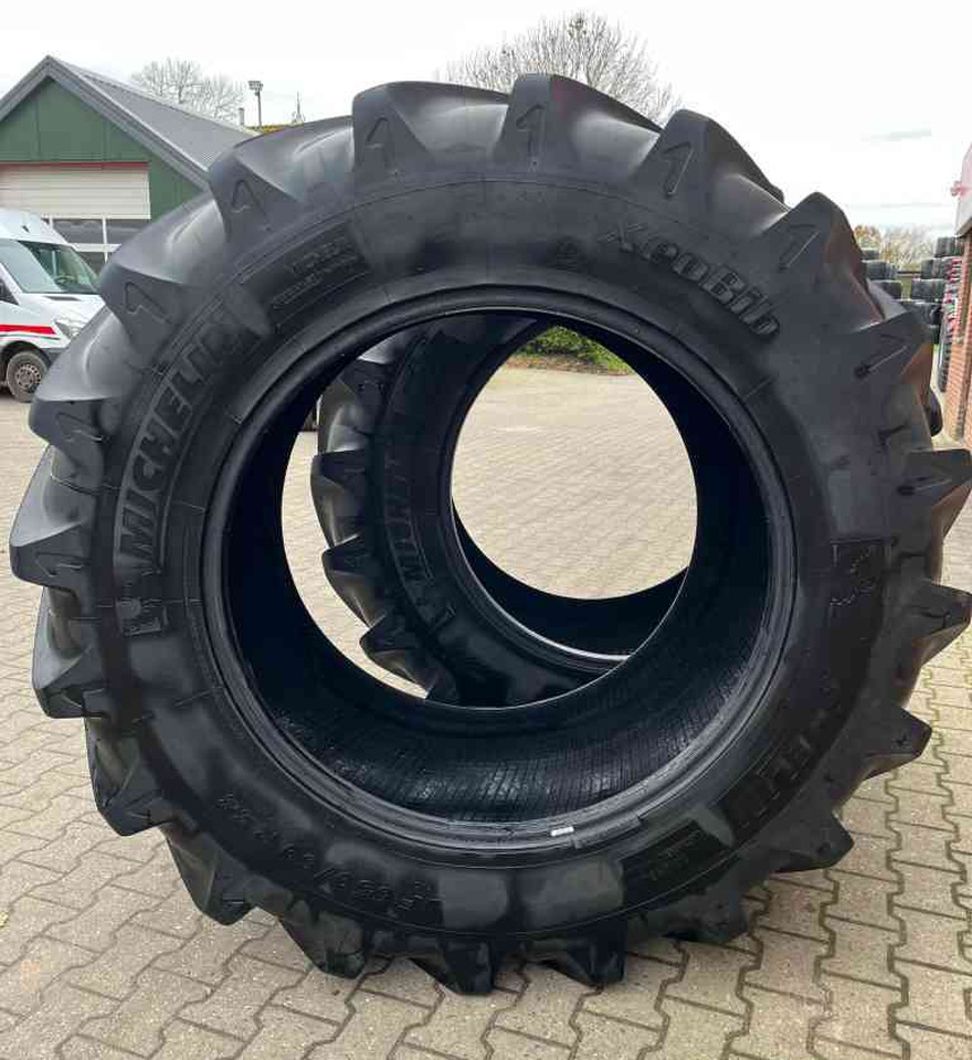 Michelin Xeobib VF650/60R38 banden diversen - Гуми и джанти за Селскостопанска техника: снимка 5 Michelin Xeobib VF650/60R38 banden diversen - Гуми и джанти за Селскостопанска техника: снимка 5