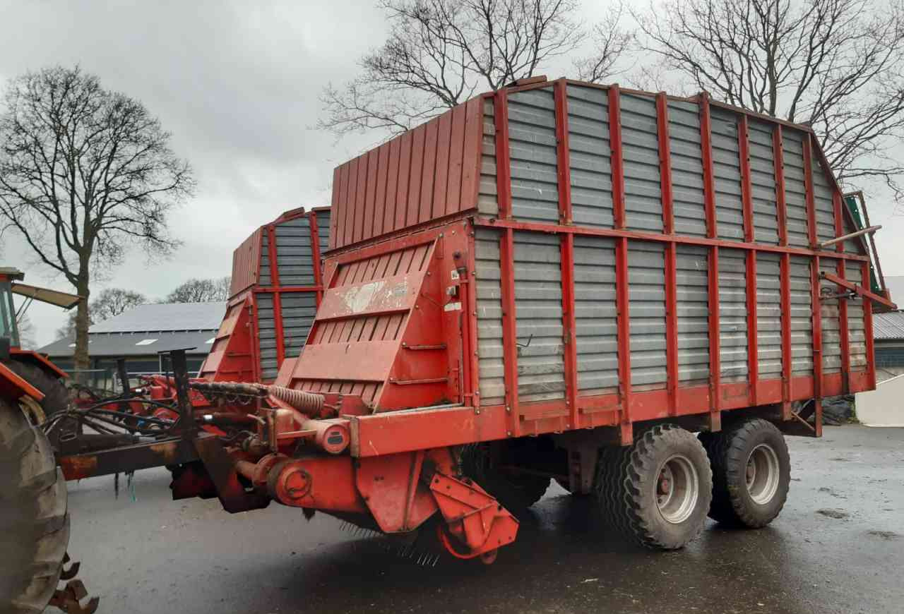 Taarup 1030 Ladewagen hooibouwmachines - Саморазтоварващо се ремарке: снимка 1 Taarup 1030 Ladewagen hooibouwmachines - Саморазтоварващо се ремарке: снимка 1