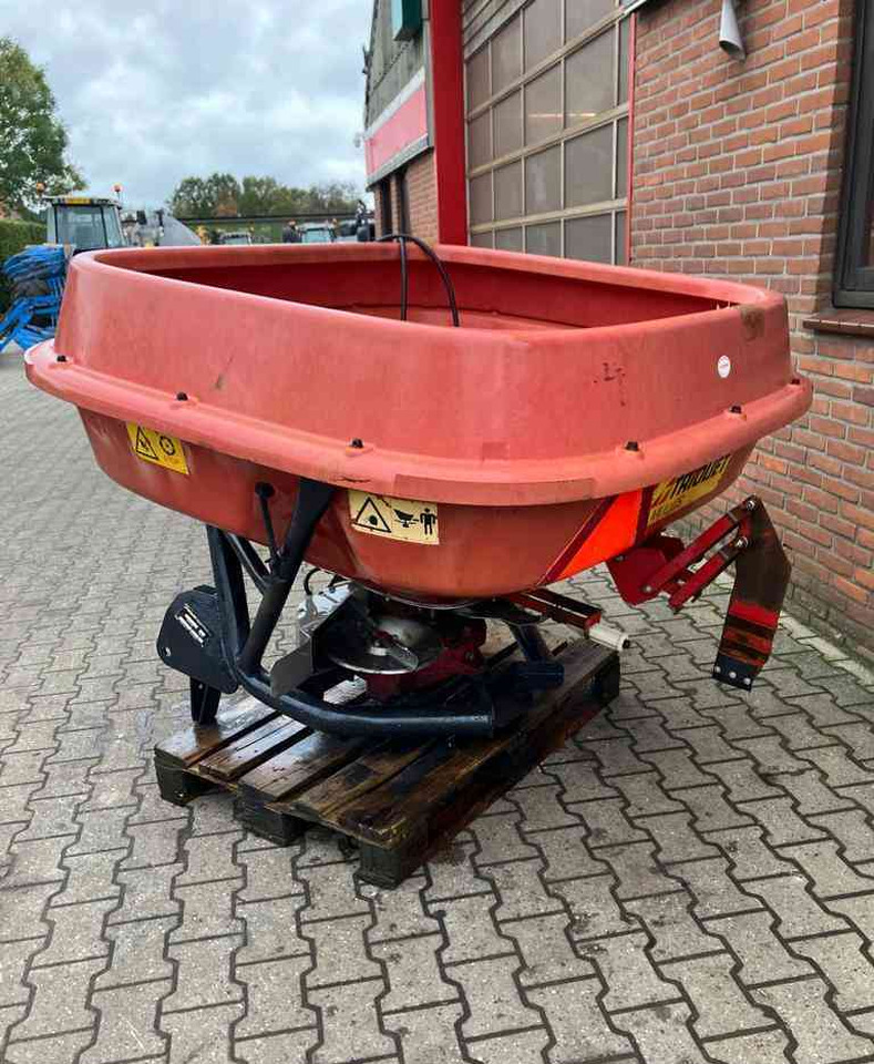 Trioliet TST Kunstmeststrooier mestverwerking - Тороразпръсквачка: снимка 4 Trioliet TST Kunstmeststrooier mestverwerking - Тороразпръсквачка: снимка 4