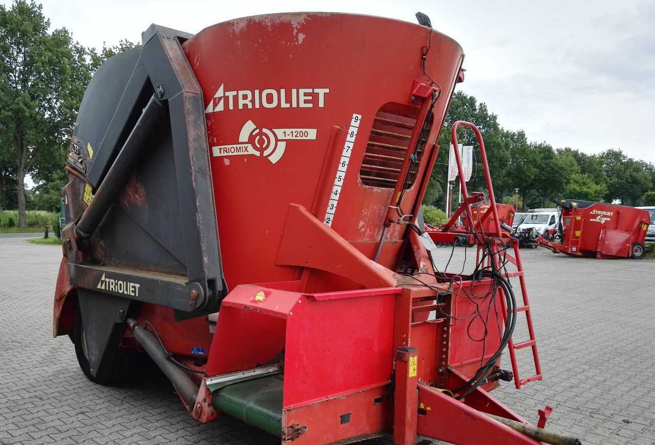 Trioliet Trioliet Triomix 12 1-1200 Mengwagen Voermachines - Миксер-вагон: снимка 4 Trioliet Trioliet Triomix 12 1-1200 Mengwagen Voermachines - Миксер-вагон: снимка 4
