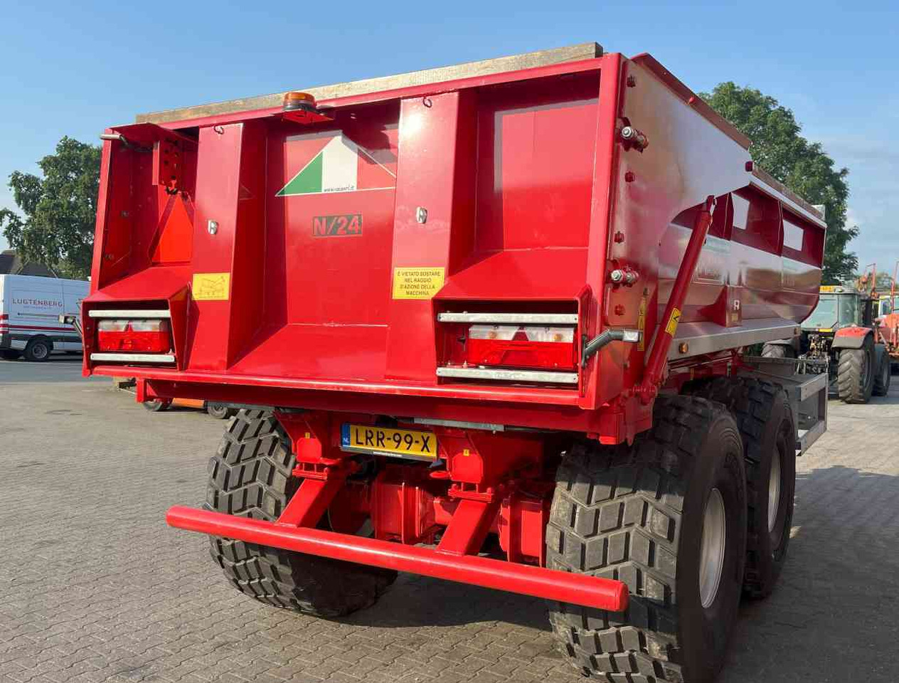 Vaia N/24 Kipper, dumper, zandkipper, gronddumper, landbouwtransport - Селскостопанско ремарке самосвал: снимка 5 Vaia N/24 Kipper, dumper, zandkipper, gronddumper, landbouwtransport - Селскостопанско ремарке самосвал: снимка 5