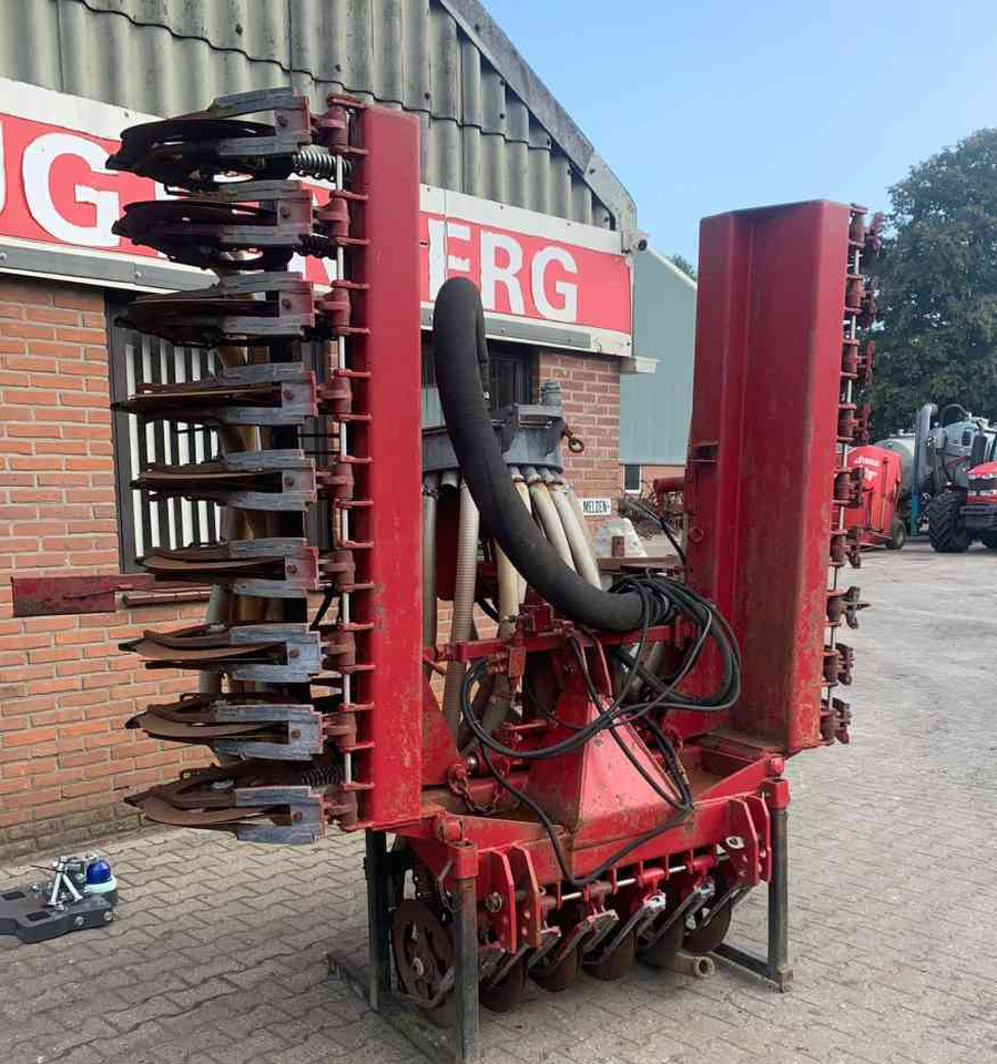 Vredo Graslandbemester, injecteur, mestverwerking - Инжектиране на течен тор: снимка 2 Vredo Graslandbemester, injecteur, mestverwerking - Инжектиране на течен тор: снимка 2