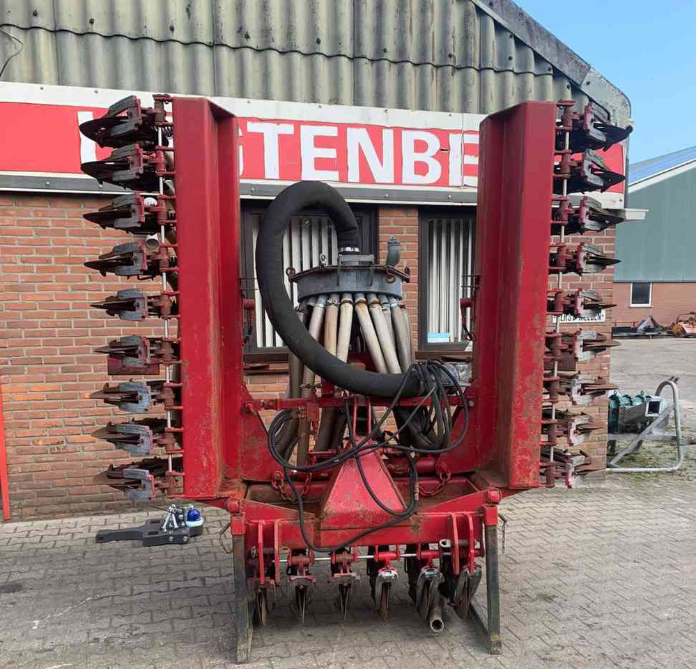 Vredo Graslandbemester, injecteur, mestverwerking - Инжектиране на течен тор: снимка 1 Vredo Graslandbemester, injecteur, mestverwerking - Инжектиране на течен тор: снимка 1