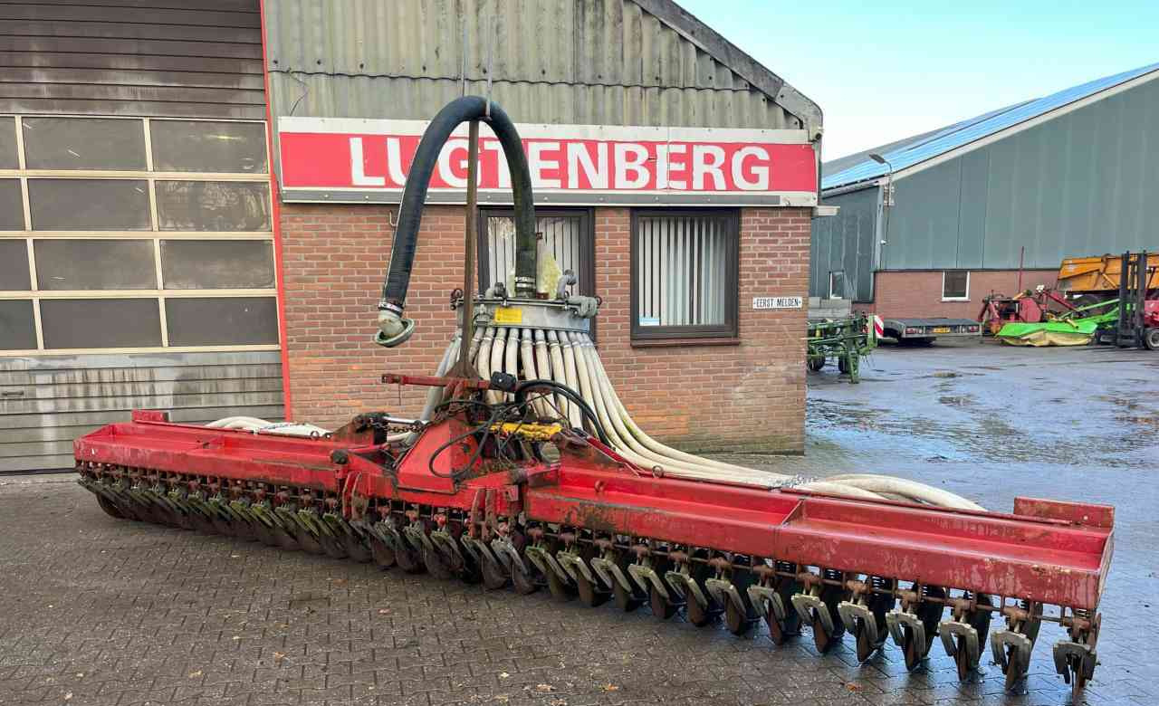 Vredo Zodebemester graslandbemester injecteur mestverwerking - Инжектиране на течен тор: снимка 1 Vredo Zodebemester graslandbemester injecteur mestverwerking - Инжектиране на течен тор: снимка 1