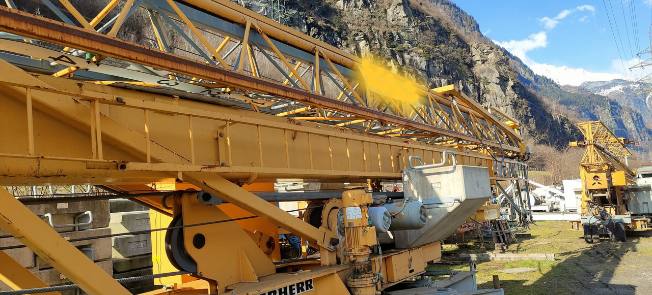 LIEBHERR 32TT - Самоиздигащ се кулокран: снимка 1 LIEBHERR 32TT - Самоиздигащ се кулокран: снимка 1