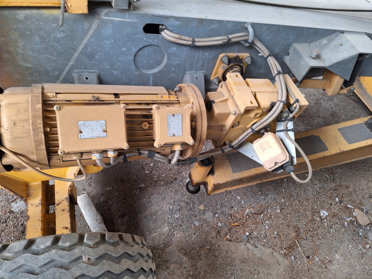 POTAIN HD10A - Самоиздигащ се кулокран: снимка 5 POTAIN HD10A - Самоиздигащ се кулокран: снимка 5