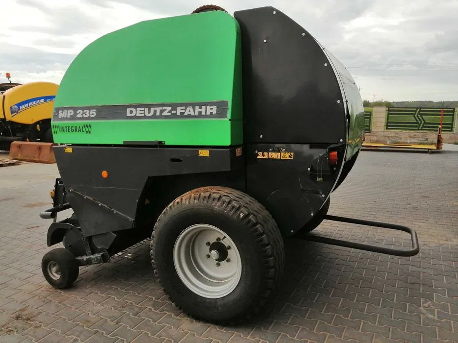 Deutz fahr MP235 - Рулонна сламопреса: снимка 3 Deutz fahr MP235 - Рулонна сламопреса: снимка 3