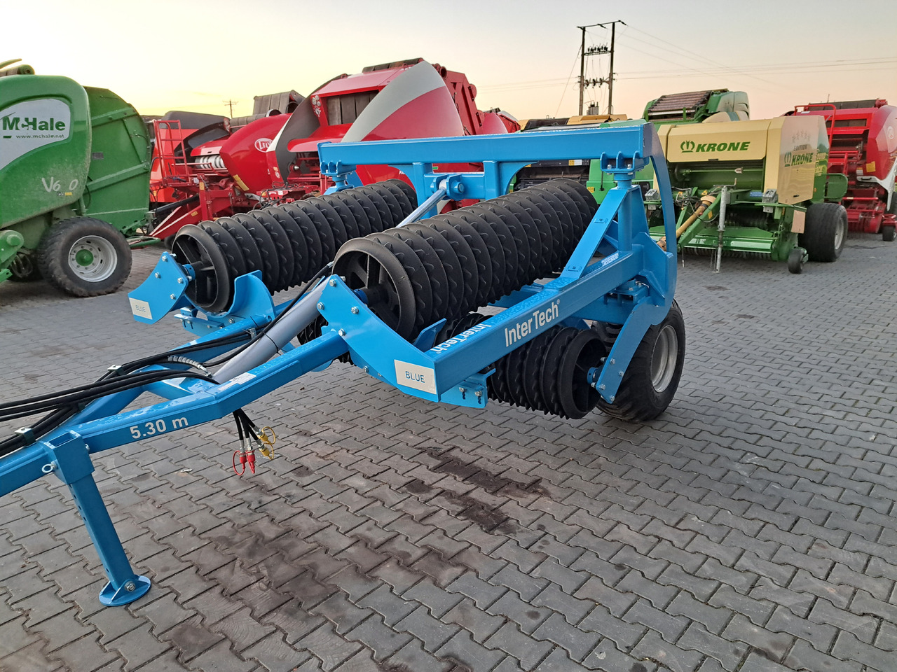 INTER-TECH 5.3m - Селскостопански валяк: снимка 4 INTER-TECH 5.3m - Селскостопански валяк: снимка 4