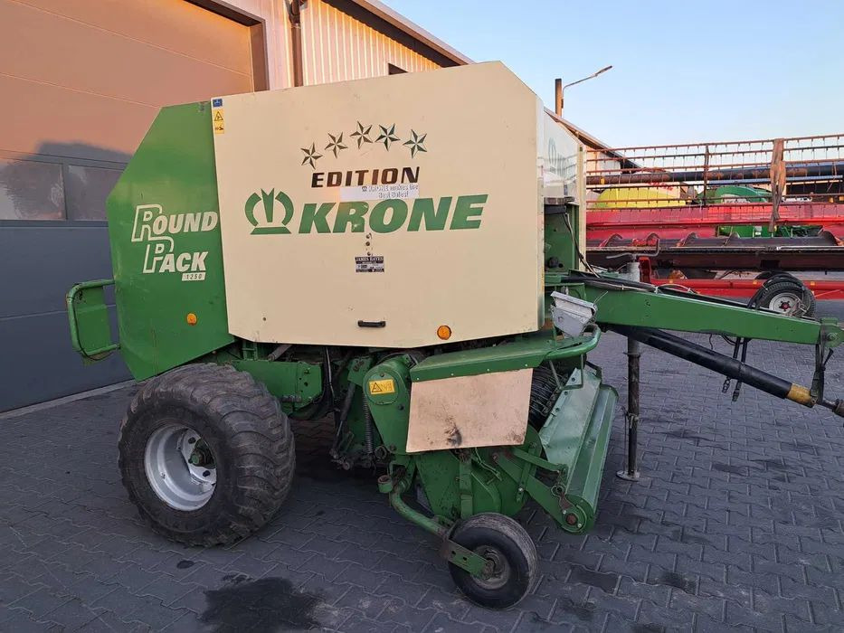 Krone 1250 Round Pack - Рулонна сламопреса: снимка 1 Krone 1250 Round Pack - Рулонна сламопреса: снимка 1
