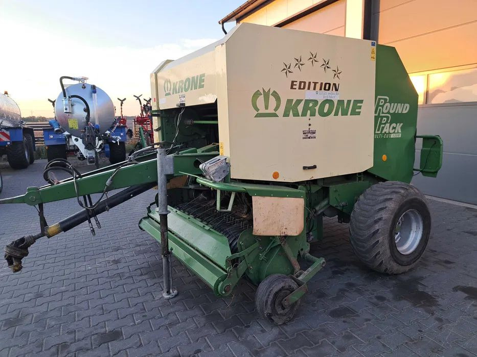 Krone 1250 Round Pack - Рулонна сламопреса: снимка 2 Krone 1250 Round Pack - Рулонна сламопреса: снимка 2