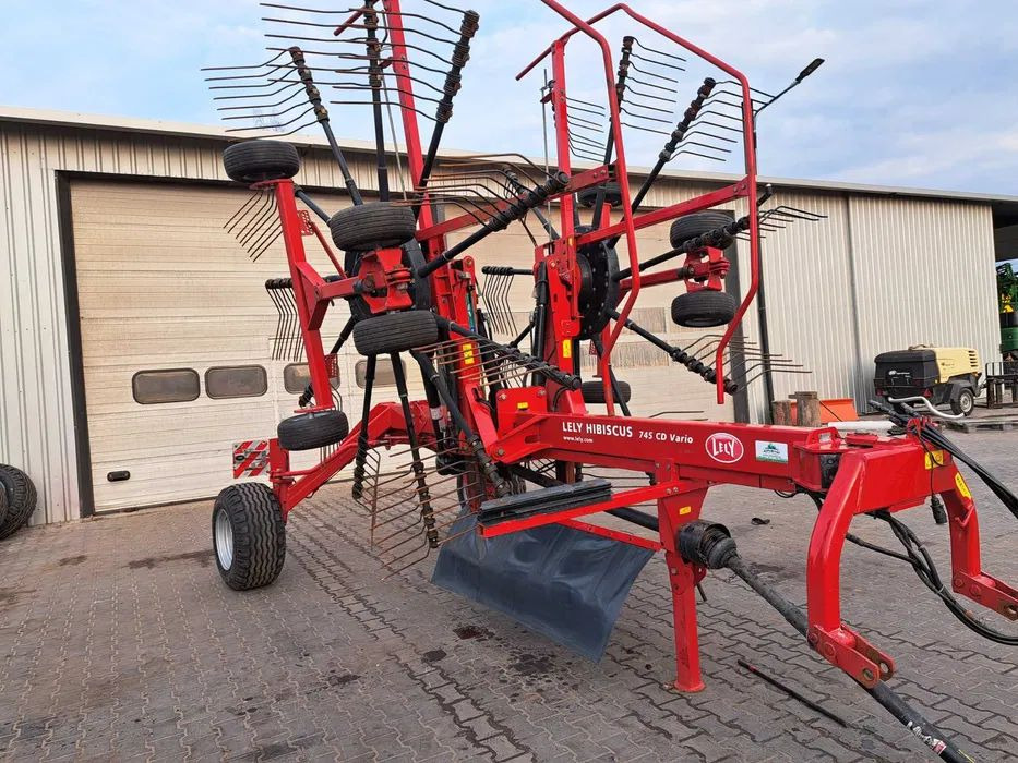 Lely hibiscus 745 CD Vario - Гребло/ Сенообръщачка: снимка 3 Lely hibiscus 745 CD Vario - Гребло/ Сенообръщачка: снимка 3