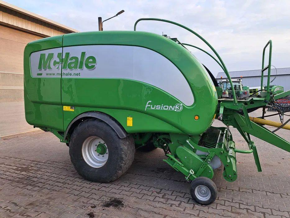 Mchale fusion 3 plus prasoowijarka TRZY SZTUKI - Рулонна сламопреса: снимка 2 Mchale fusion 3 plus prasoowijarka TRZY SZTUKI - Рулонна сламопреса: снимка 2