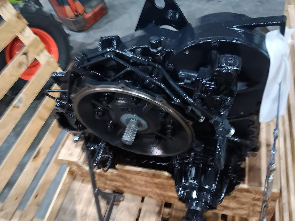 Case IH 47590627 CNH Verteilergetriebe - Инструмент/ Оборудване: снимка 3 Case IH 47590627 CNH Verteilergetriebe - Инструмент/ Оборудване: снимка 3