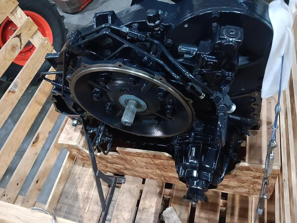Case IH 47590627 CNH Verteilergetriebe - Инструмент/ Оборудване: снимка 2 Case IH 47590627 CNH Verteilergetriebe - Инструмент/ Оборудване: снимка 2