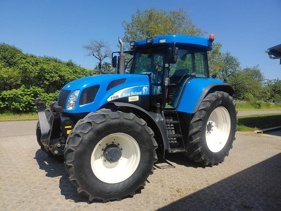 New Holland New Holland tvt 7540 - Трактор: снимка 1 New Holland New Holland tvt 7540 - Трактор: снимка 1