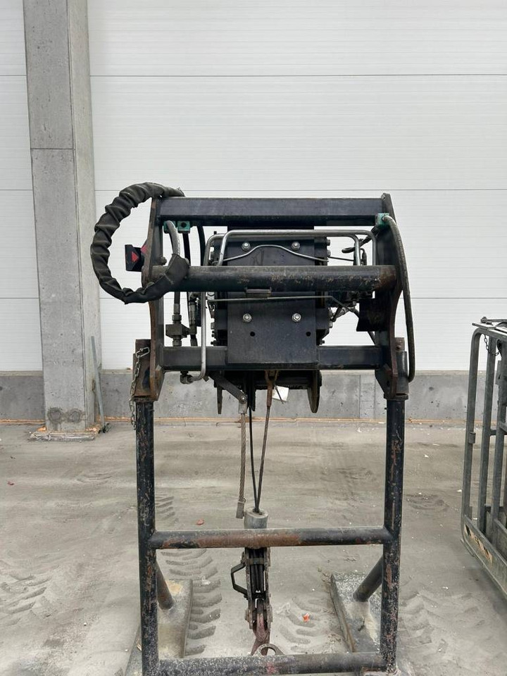 Manitou WINCH 3T - Друга техника: снимка 3 Manitou WINCH 3T - Друга техника: снимка 3