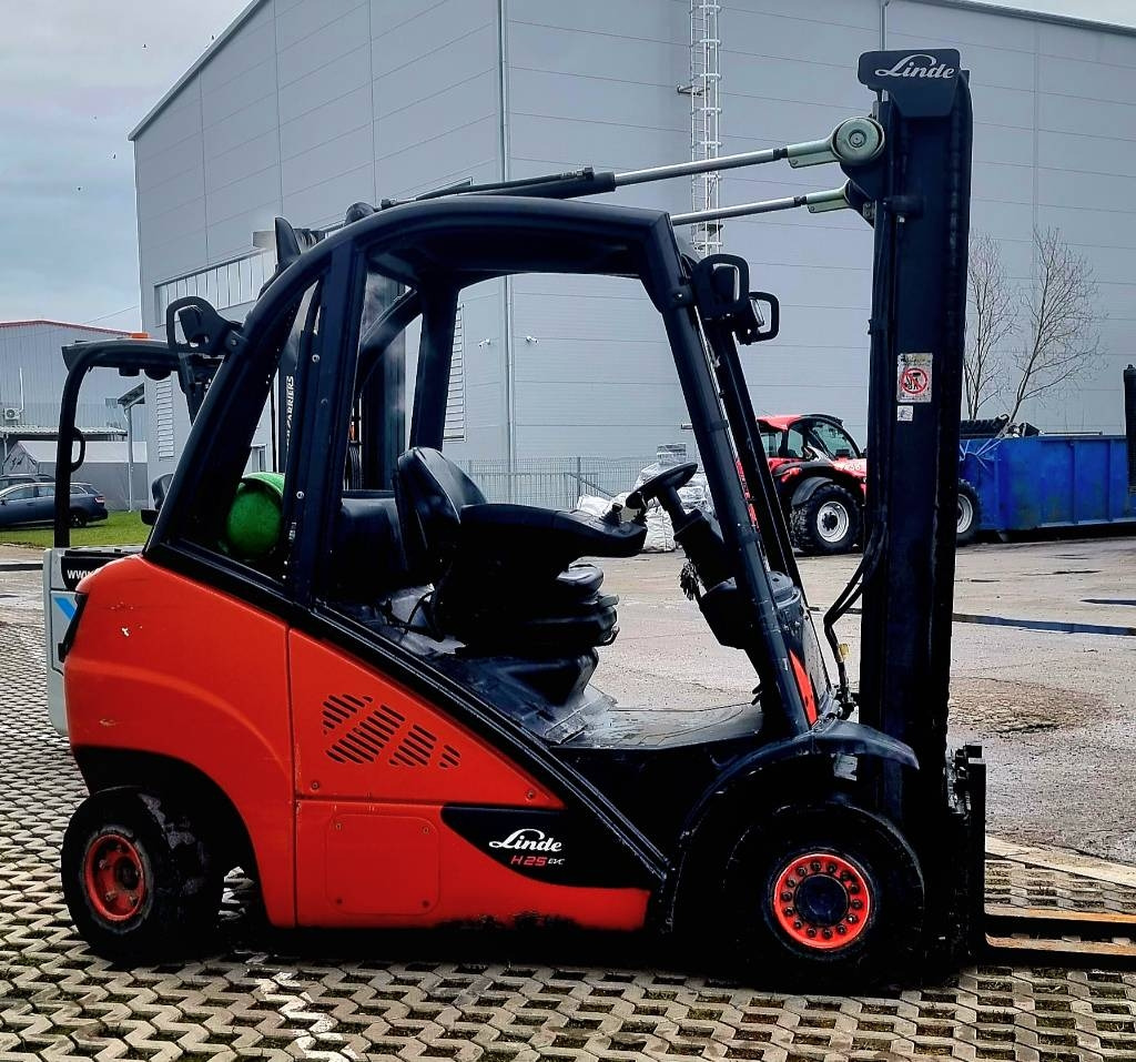Linde H 25 T - 02 - Газокар: снимка 5 Linde H 25 T - 02 - Газокар: снимка 5