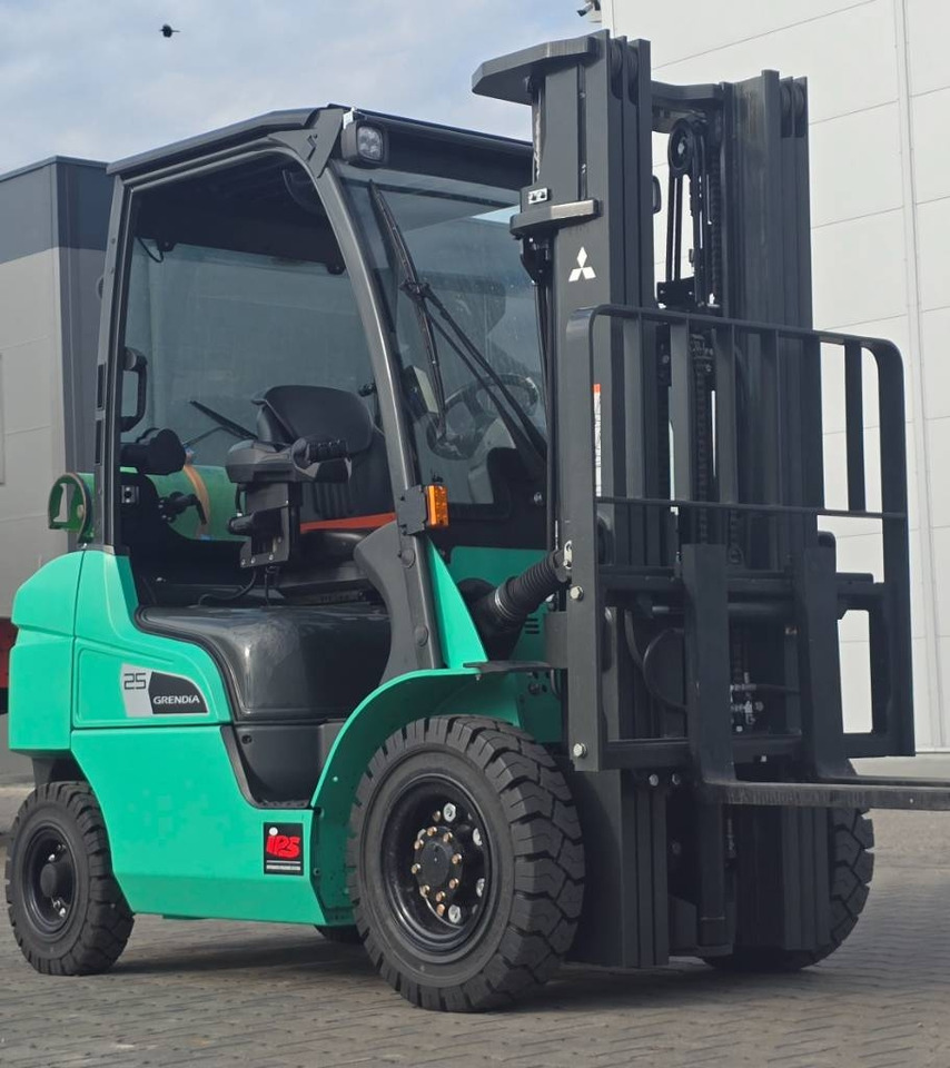 Mitsubishi FG 25 N DEMO like NEW - Газокар: снимка 5 Mitsubishi FG 25 N DEMO like NEW - Газокар: снимка 5