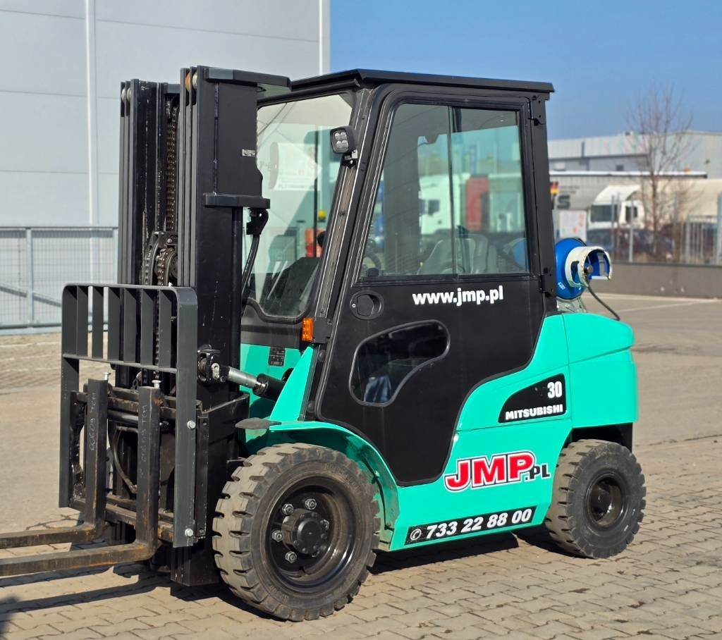 Mitsubishi FG 30 N - Газокар: снимка 5 Mitsubishi FG 30 N - Газокар: снимка 5