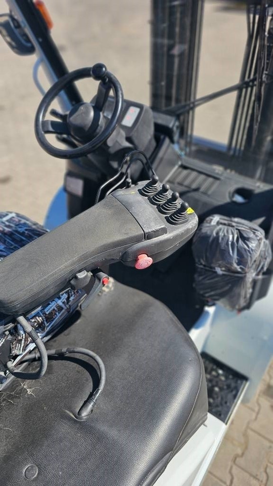 Дизелов мотокар UniCarriers DG1F4A50Y GX50 D: снимка 8