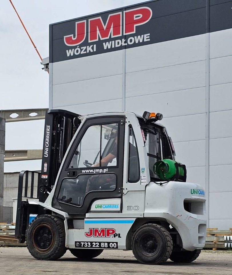 UniCarriers UG1D2A30LQ DX30 - Газокар: снимка 1 UniCarriers UG1D2A30LQ DX30 - Газокар: снимка 1