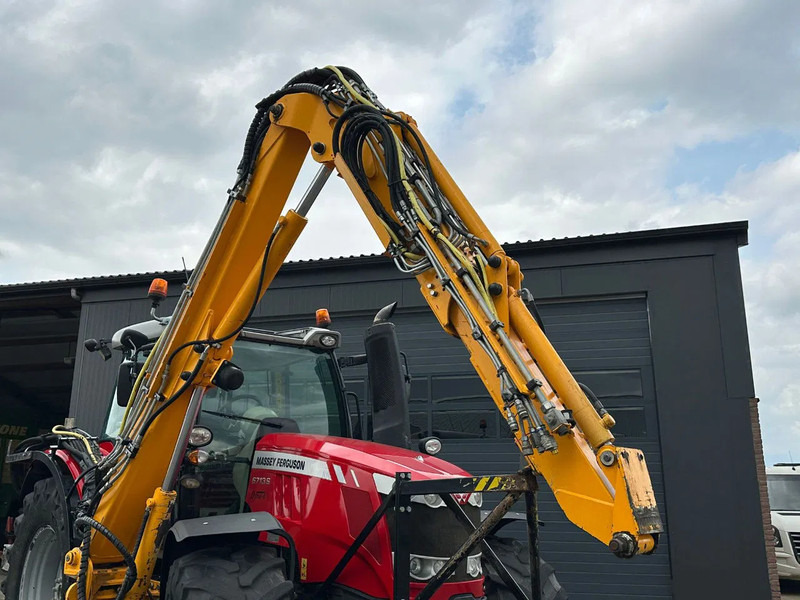 Трактор Massey Ferguson 6713S Dyna 6: снимка 10 Трактор Massey Ferguson 6713S Dyna 6: снимка 10