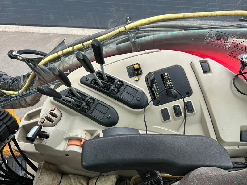 Трактор Massey Ferguson 6713S Dyna 6: снимка 19 Трактор Massey Ferguson 6713S Dyna 6: снимка 19