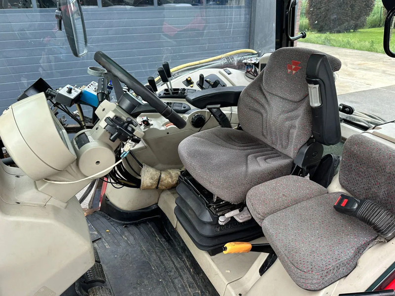 Трактор Massey Ferguson 6713S Dyna 6: снимка 18 Трактор Massey Ferguson 6713S Dyna 6: снимка 18