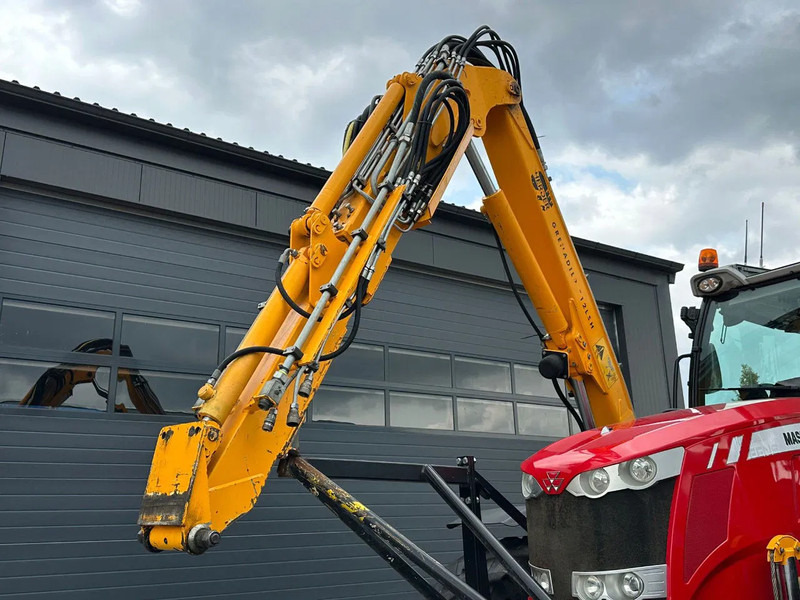 Трактор Massey Ferguson 6713S Dyna 6: снимка 7 Трактор Massey Ferguson 6713S Dyna 6: снимка 7