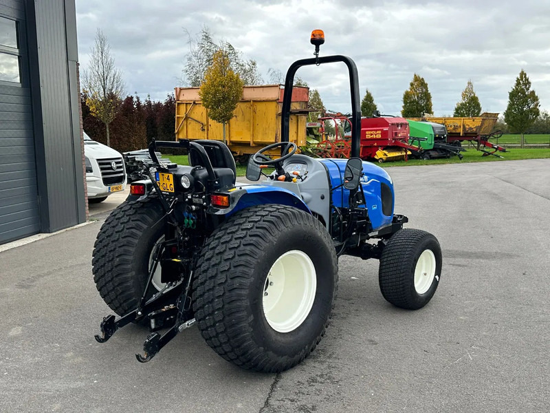 New Holland Boomer 55 - Малък трактор: снимка 3 New Holland Boomer 55 - Малък трактор: снимка 3