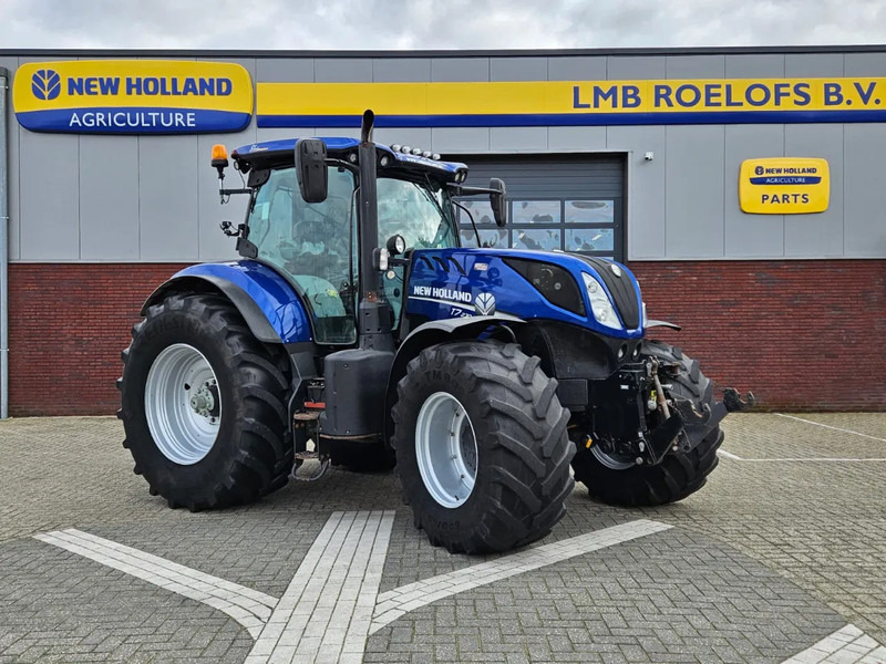 New Holland T7.230AC Autocommand - Трактор: снимка 1 New Holland T7.230AC Autocommand - Трактор: снимка 1