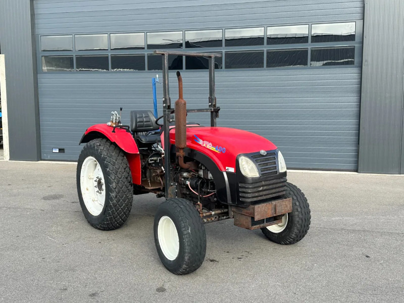 YTO 400 2-wd - Трактор: снимка 1 YTO 400 2-wd - Трактор: снимка 1