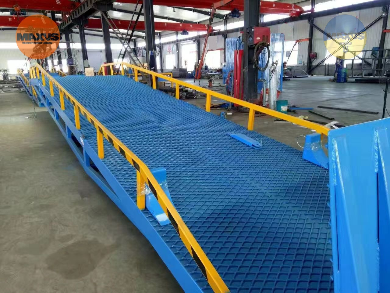 Maxus Mobilna Rampa załadunkowa 10ton/NEW mobile loading ramp with a capacity of 10 tons/NEUE mobile Ladebühne mit einer Kapazität von 10 Tonnen/Rampă mobilă de încărcare nouă cu capacitate de 10 tone/Maxus - Товарна рампа: снимка 3 Maxus Mobilna Rampa załadunkowa 10ton/NEW mobile loading ramp with a capacity of 10 tons/NEUE mobile Ladebühne mit einer Kapazität von 10 Tonnen/Rampă mobilă de încărcare nouă cu capacitate de 10 tone/Maxus - Товарна рампа: снимка 3