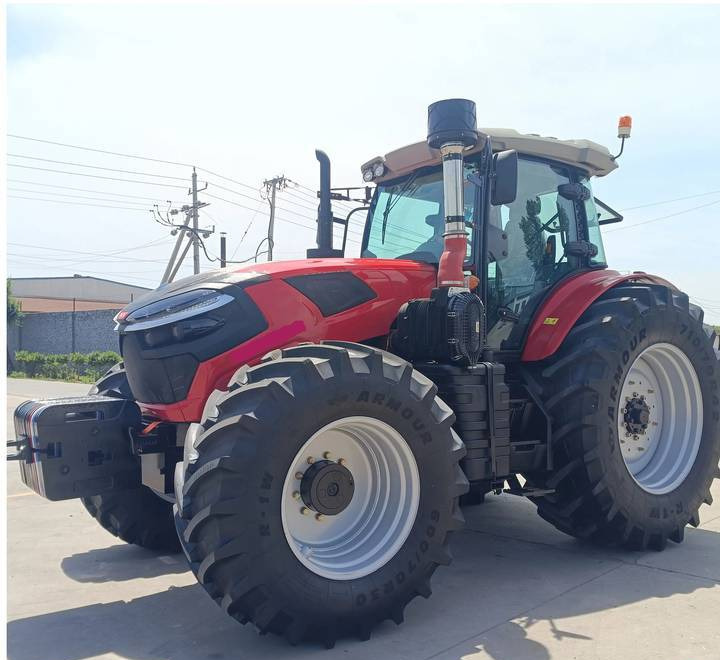 NEW MAXUS 260 HP 4x4 Tractor Warranty up to 10 YEARS НОВИЙ MAXUS 260 К.с. Трактор 4x4 Гарантія до 10 РОКІВ NOWY MAXUS 260 KM Ciągnik 4x4 Gwarancja do 10 LAT - Трактор: снимка 2 NEW MAXUS 260 HP 4x4 Tractor Warranty up to 10 YEARS НОВИЙ MAXUS 260 К.с. Трактор 4x4 Гарантія до 10 РОКІВ NOWY MAXUS 260 KM Ciągnik 4x4 Gwarancja do 10 LAT - Трактор: снимка 2