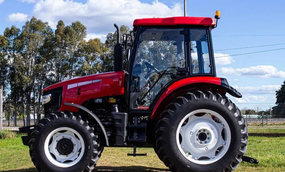 NEW MAXUS 97 HP 4x4 Tractor Euro 5 Warranty up to 10 YEARS | НОВИЙ MAXUS 97 К.с. Трактор 4x4 Євро 5 Гарантія до 10 РОКІВ - Трактор: снимка 4 NEW MAXUS 97 HP 4x4 Tractor Euro 5 Warranty up to 10 YEARS | НОВИЙ MAXUS 97 К.с. Трактор 4x4 Євро 5 Гарантія до 10 РОКІВ - Трактор: снимка 4