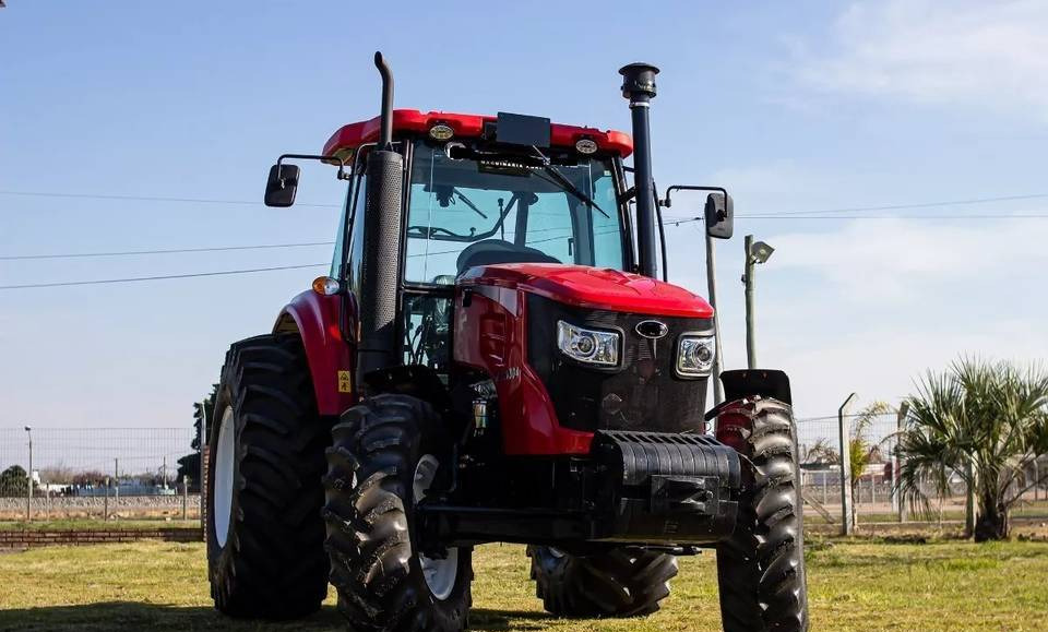 NEW MAXUS X130X HP 4x4 Tractor Euro 5 Warranty up to 10 YEARS | НОВИЙ MAXUS X130X К.с. 4x4 Трактор Євро 5 Гарантія до 10 РОКІВ - Трактор: снимка 4 NEW MAXUS X130X HP 4x4 Tractor Euro 5 Warranty up to 10 YEARS | НОВИЙ MAXUS X130X К.с. 4x4 Трактор Євро 5 Гарантія до 10 РОКІВ - Трактор: снимка 4
