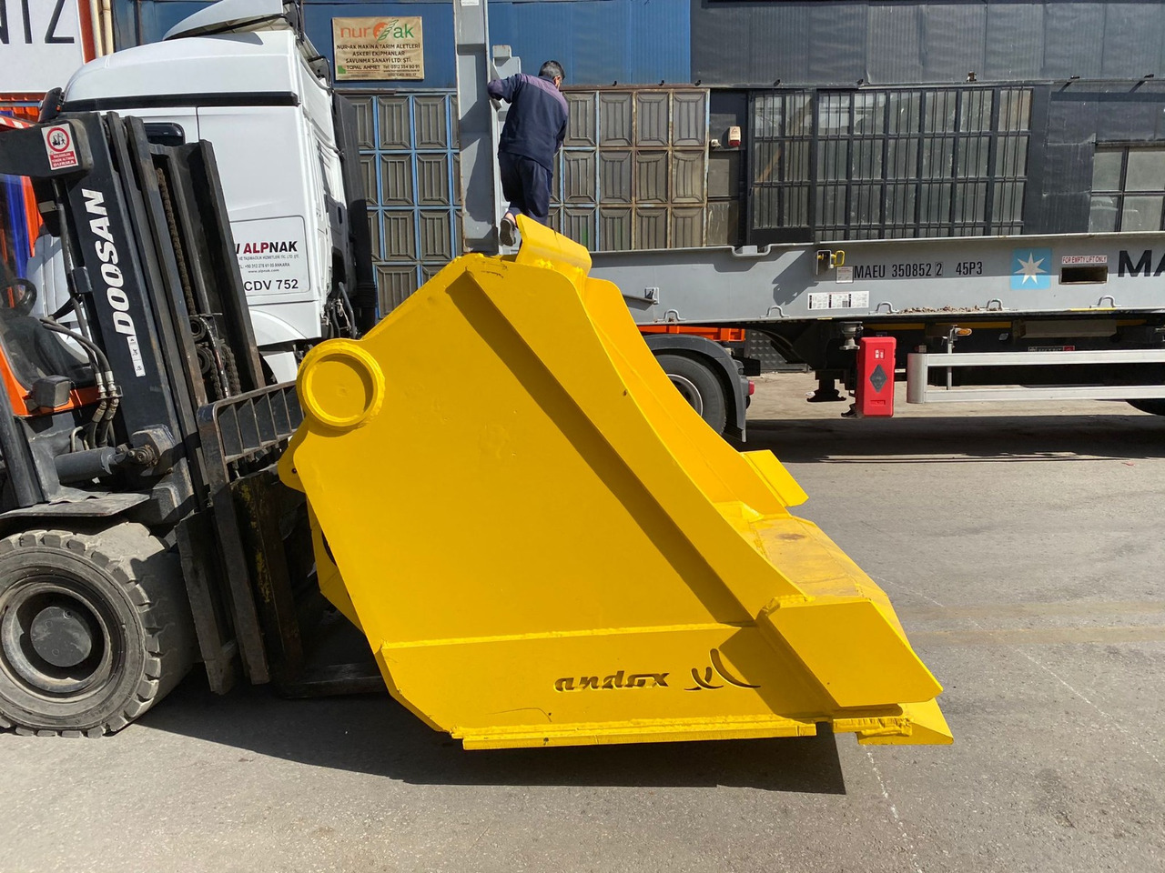 Atlas Copco - Кофа за товарач за Товарач: снимка 2 Atlas Copco - Кофа за товарач за Товарач: снимка 2